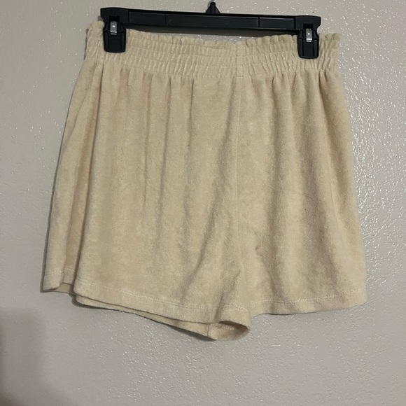 H&M High Waisted Cotton Shorts Cream Size Small - Picture 3 of 3